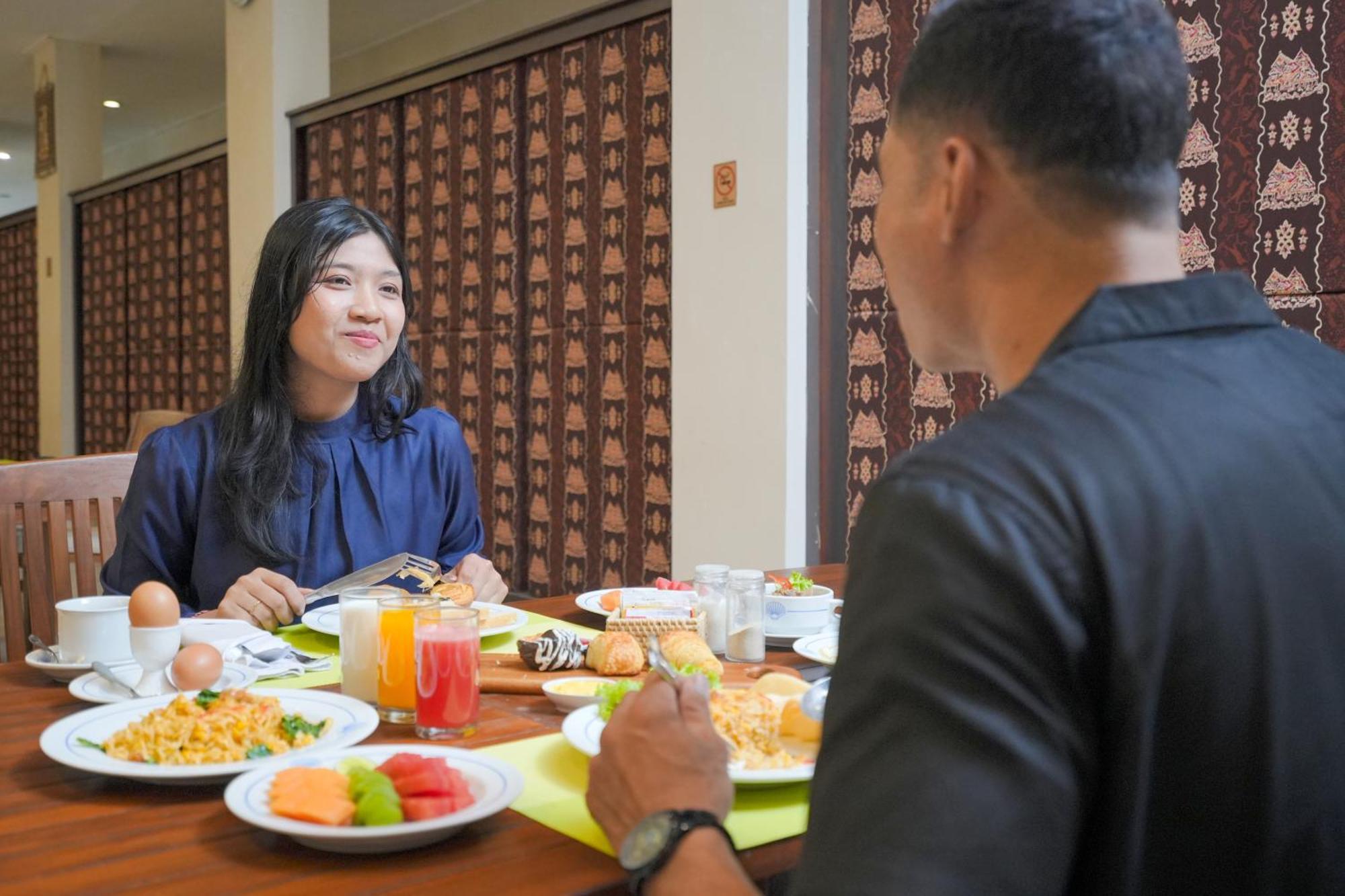 Samawa Transit Hotel Sumbawa Besar Dış mekan fotoğraf
