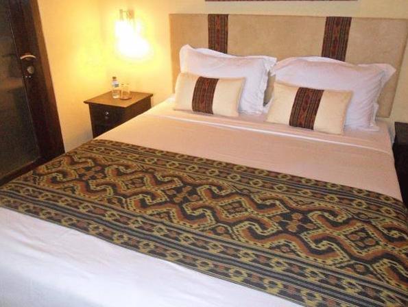 Samawa Transit Hotel Sumbawa Besar Dış mekan fotoğraf